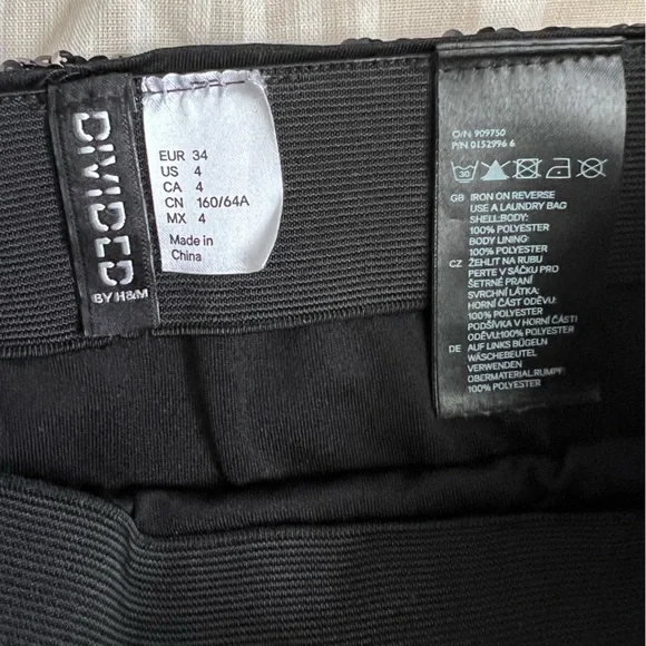 Divided by H&M All Black Sequin Skirt - Picture 3 of 4